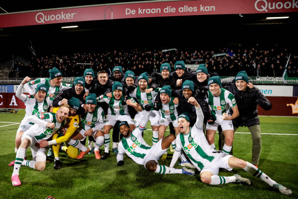 戴維森是衛 戴維森是衛