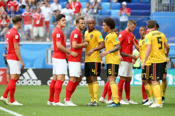 年队崭露头 年队崭露头