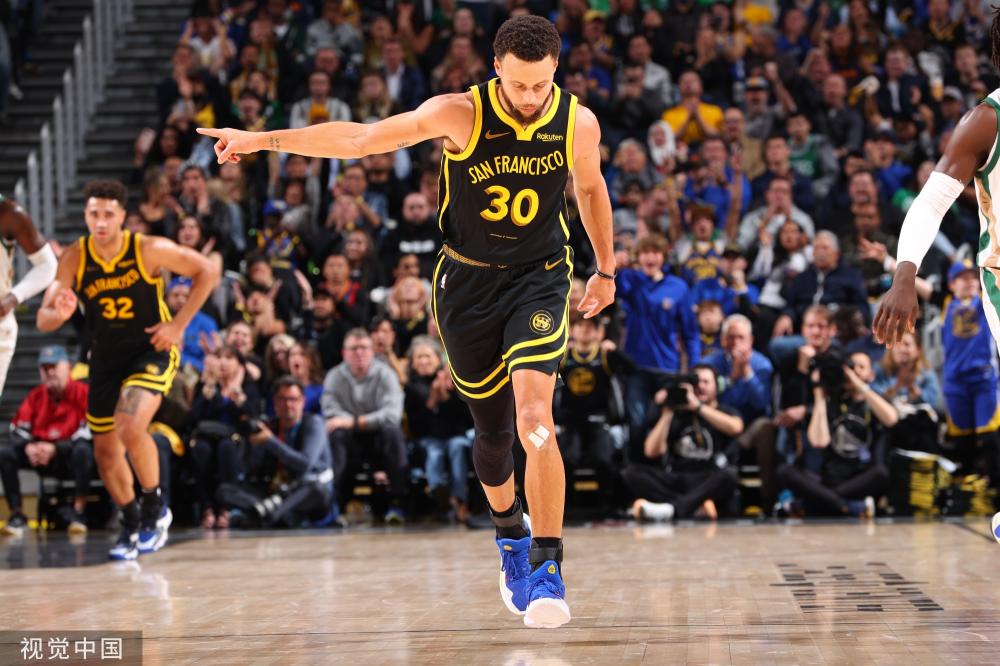 梁靖崑在接 梁靖崑在接