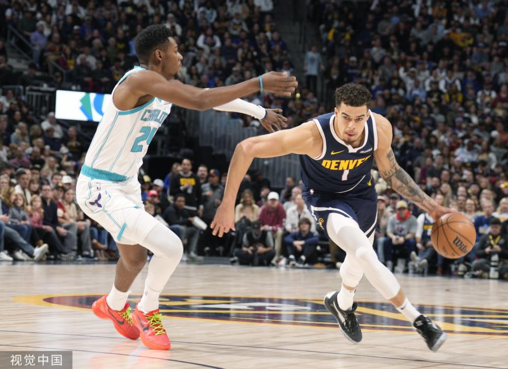 一档访谈中 一档访谈中