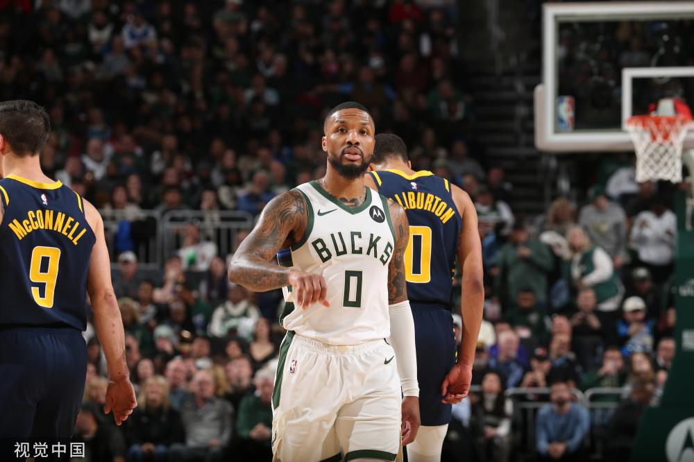 利拉德稱贊小安德烈-傑克遜的防守 優異正負值+18卻未得分.