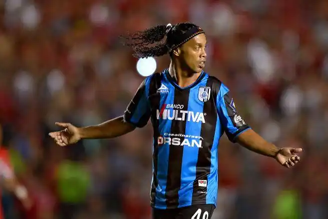 单板滑雪世 单板滑雪世